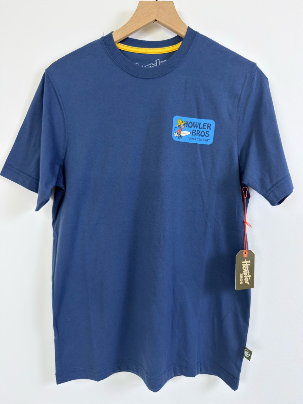 NWT Howler Brothers El Monito Surfs Badge T-Shirt Key Largo Men’s S